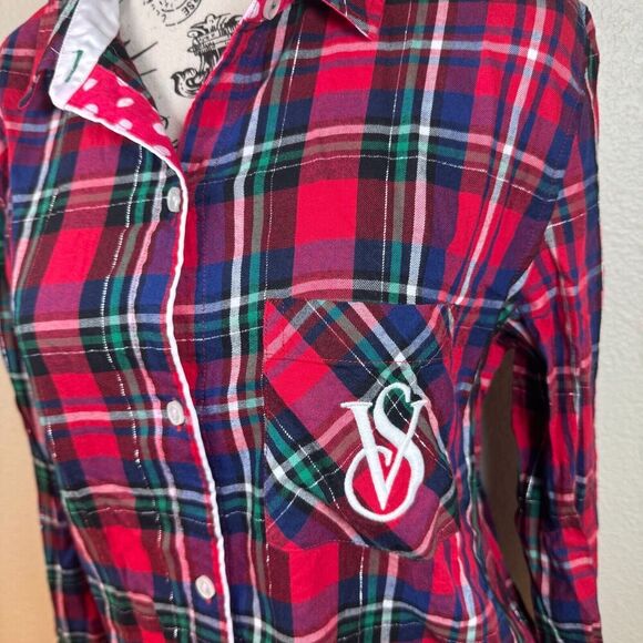 Victoria's Secret Women's Holiday Christmas Pajama Top Size Small Embroidered - Picture 2 of 9